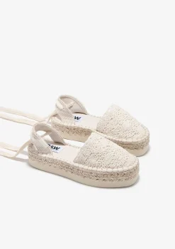Sapatos De Menina-Conguitos Alpercatas De Croche Brancas P&B