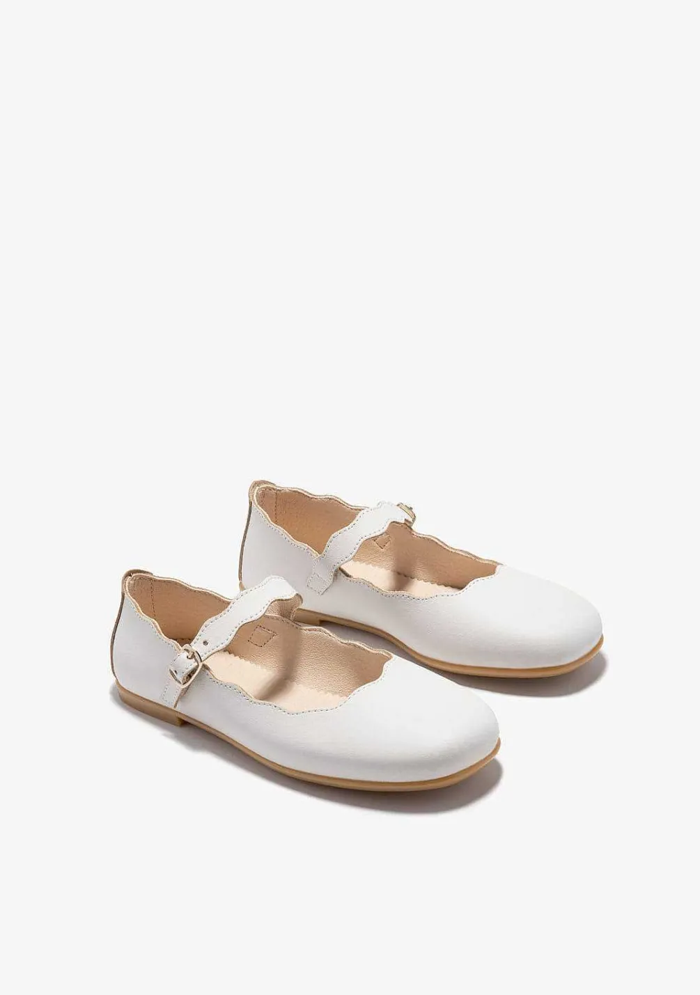 Sapatos De Cerimónia-Conguitos Bailarinas Com Ondas De Fivela Bege Em Preto E Branco