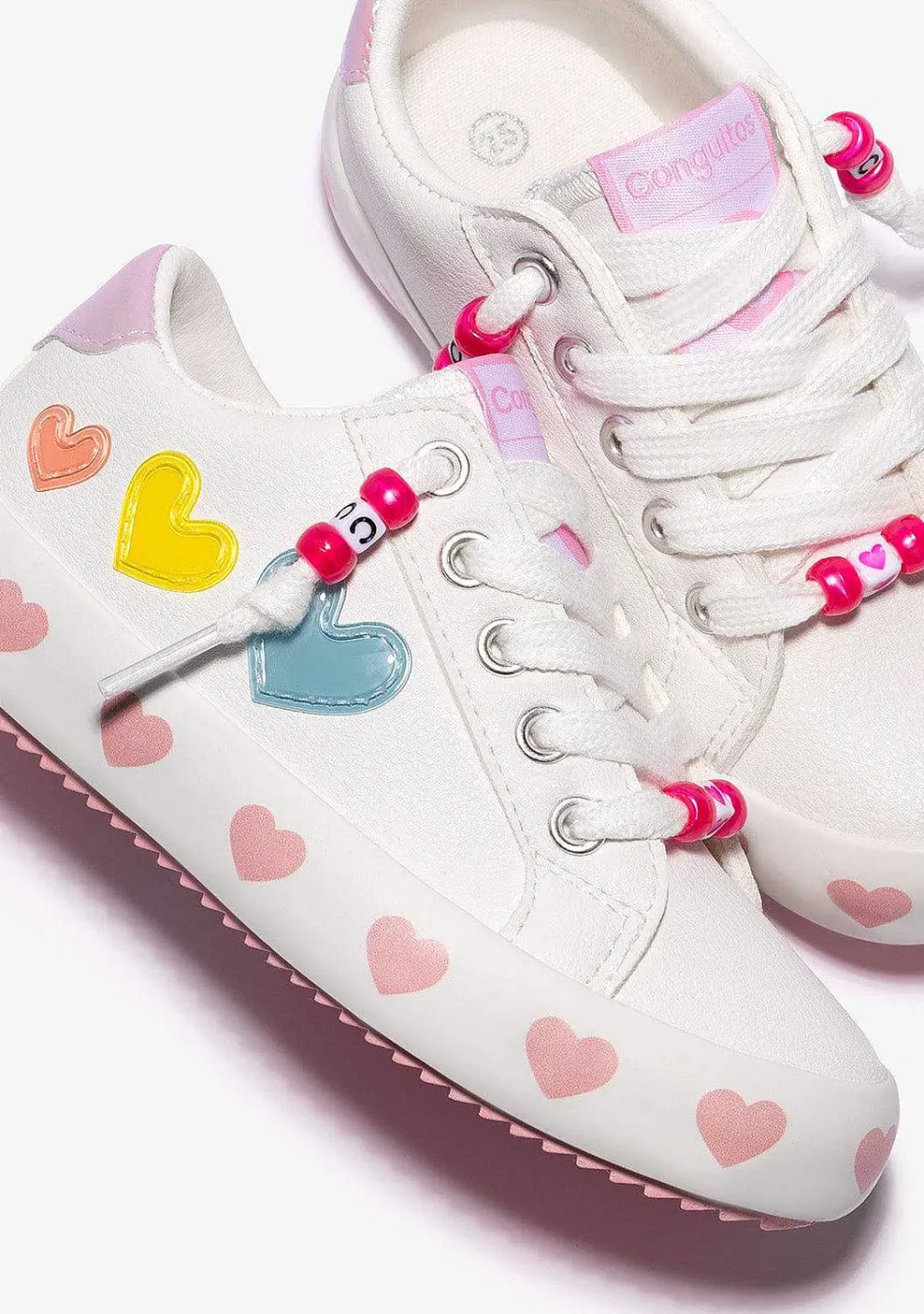 Sapatos De Menina-Conguitos Tênis Com Cordoes De Coracoes Brancos